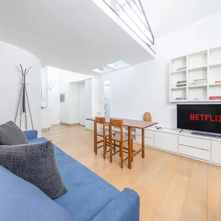 Terrazza Di Lusso In Porta Venezia, 1bdr Con Ac شقة *