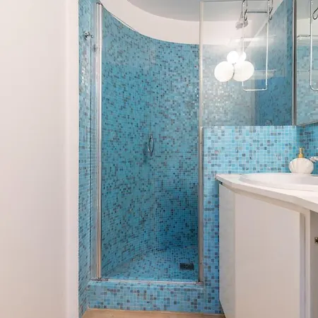 Terrazza Di Lusso In Porta Venezia, 1bdr Con Ac