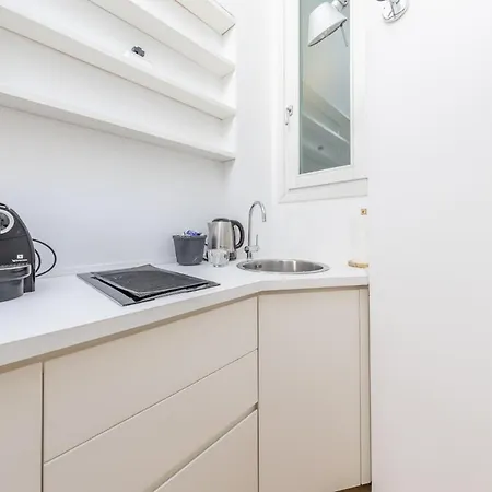 Terrazza Di Lusso In Porta Venezia, 1bdr Con Ac شقة ميلان